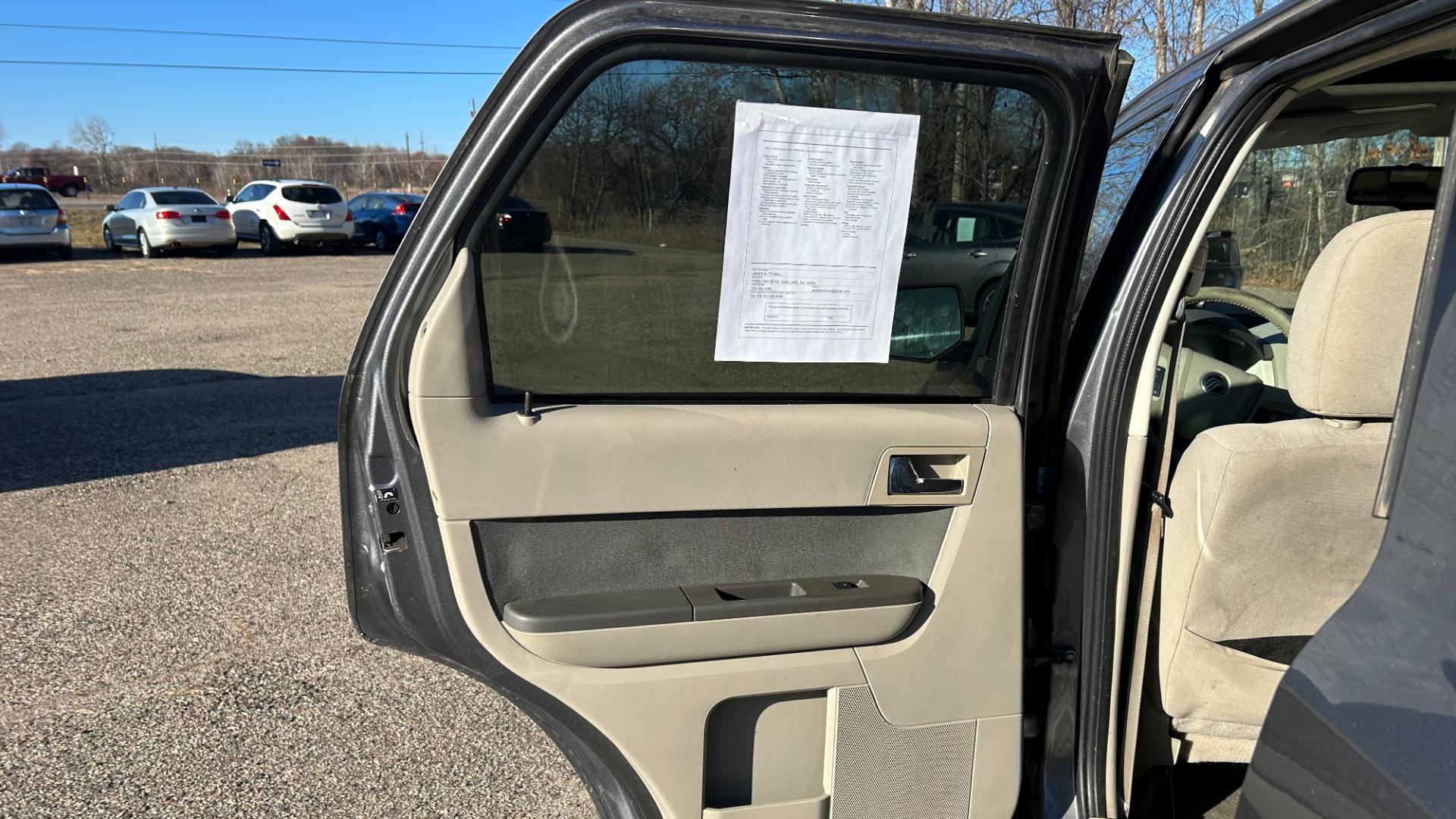 2009 Mercury Mariner (4M2CU91GX9K) , located at 17255 hwy 65 NE, Ham Lake, MN, 55304, 0.000000, 0.000000 - Photo#10